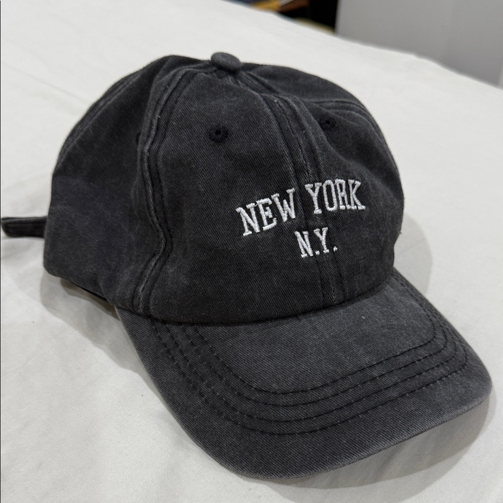 New York N.Y. Black Cap